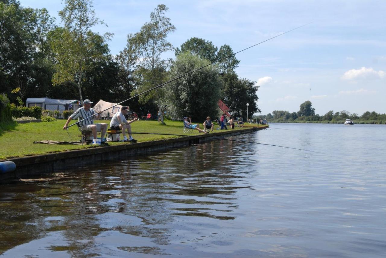 Vakantienoord, Chalet 6P With Veranda, Located In Friesland, 5 Stars Camping On The Lake Suameer Exterior photo